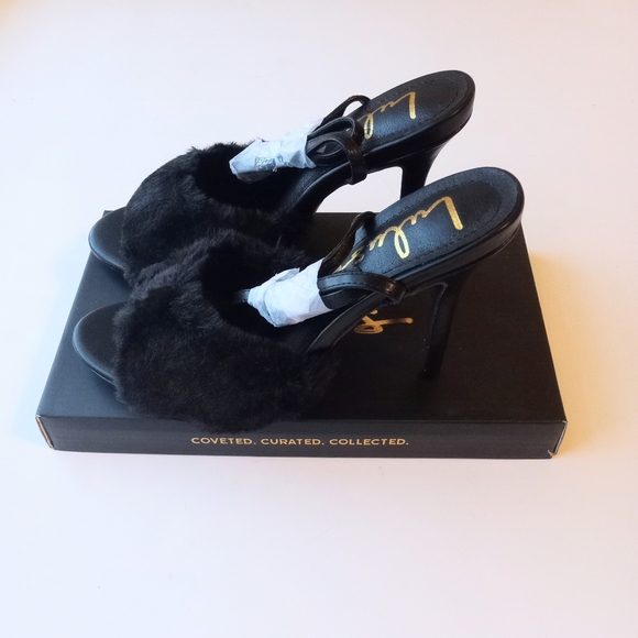 SOLD!Lulu's faux fur ankle strap high heel sandals - Picture 3 of 10